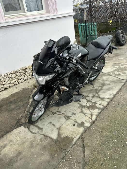Honda CBR 250R 2011 avariata