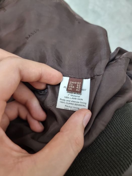 Bally кожаная куртка-бомбер оригинал L/XL