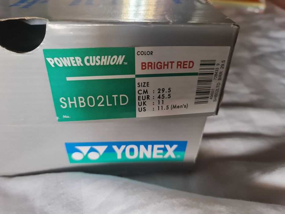 Yonex мъжки маратонки бадминтон номер 45.5 стелка 29.5