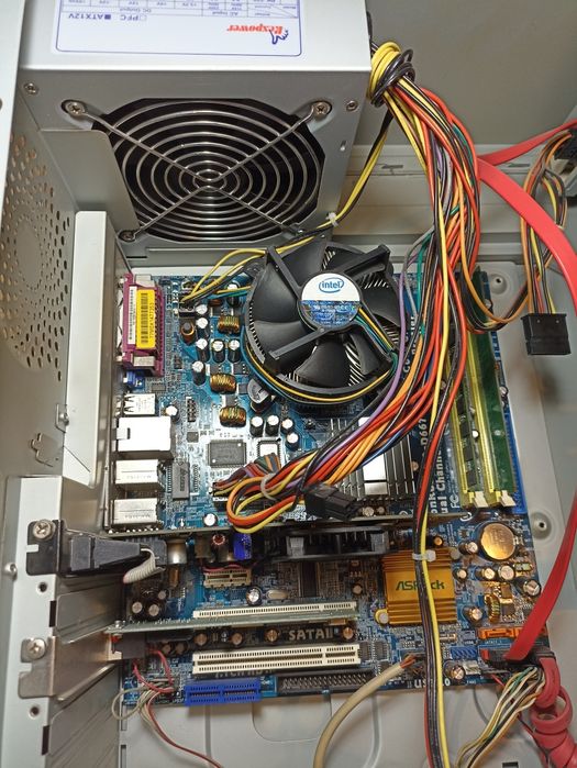 Настолен компютър