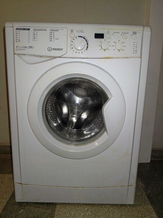 Пералня Indesit модел 2016 година