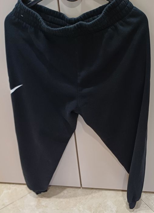 Чисто нов пантолон на найк.