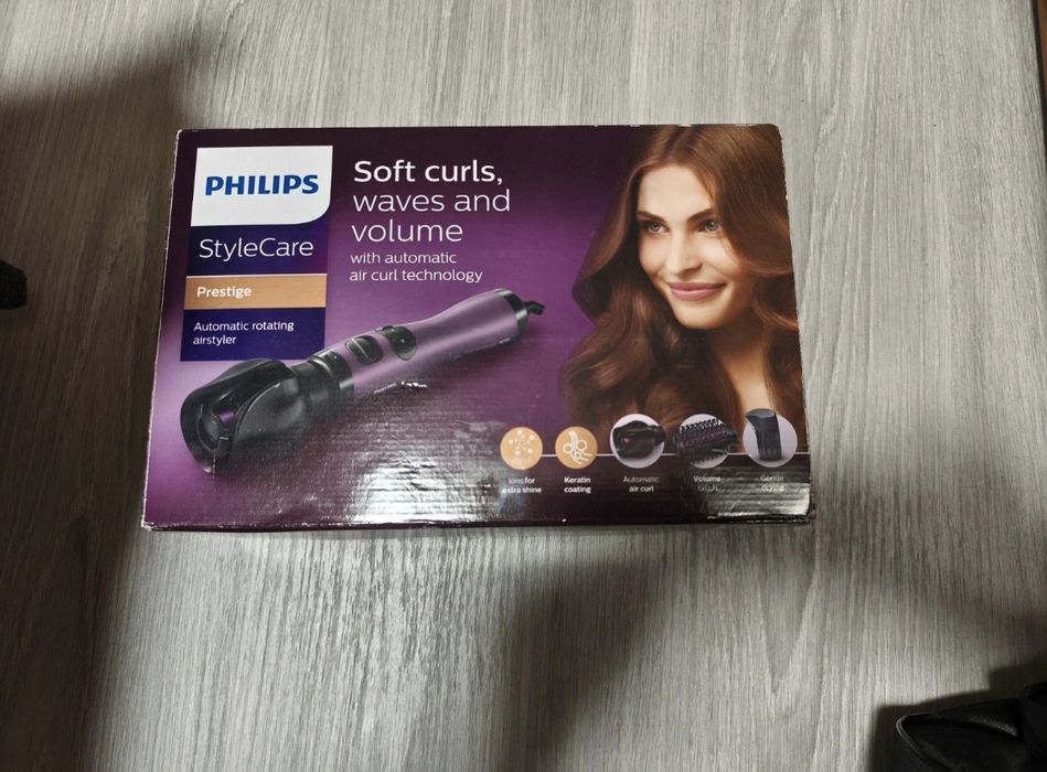 Uscător Philips StyleCare HP8668/00
