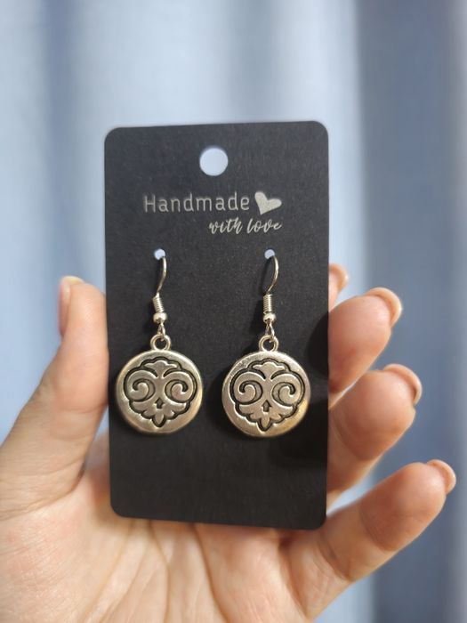 Национальные украшения