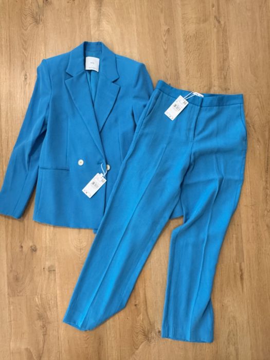 Нов с етикет Костюм Mango сако и панталон размер 36-38 син