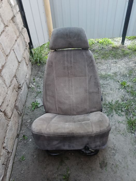 Продам сиденье от волги