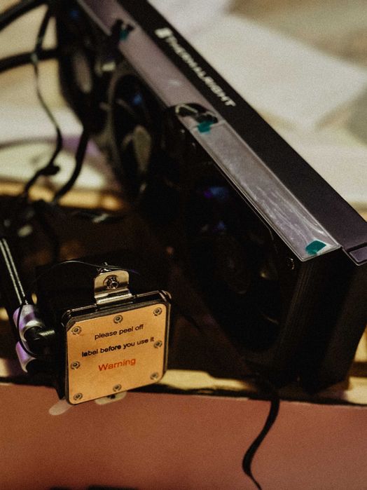 Răcitor CPU 360 AIO cu Oglindă ARGB și Ventilatoare PWM