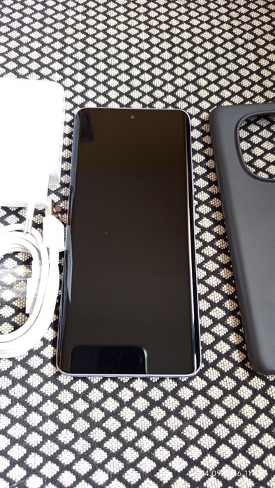 REDMI Note 15  8/256 . Чисто нов. Подарък бързо зареждащ 45w адаптер.