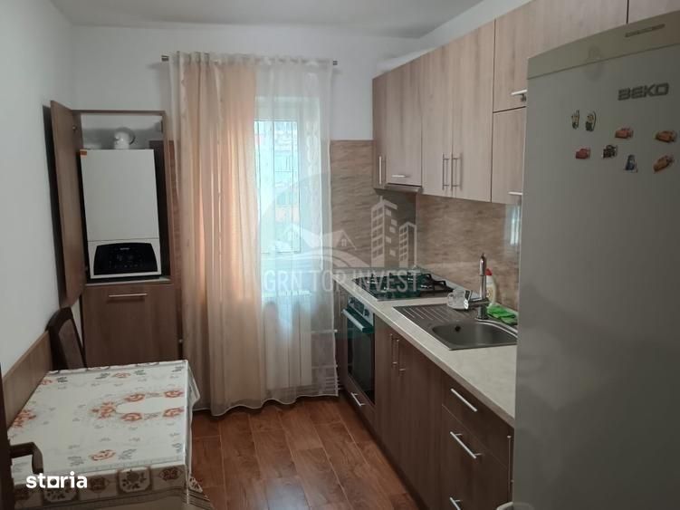 Apartament decomandat cu 3 camere in Valea Aurie