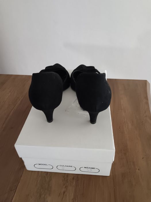 Pantofi piele întoarsă de damă