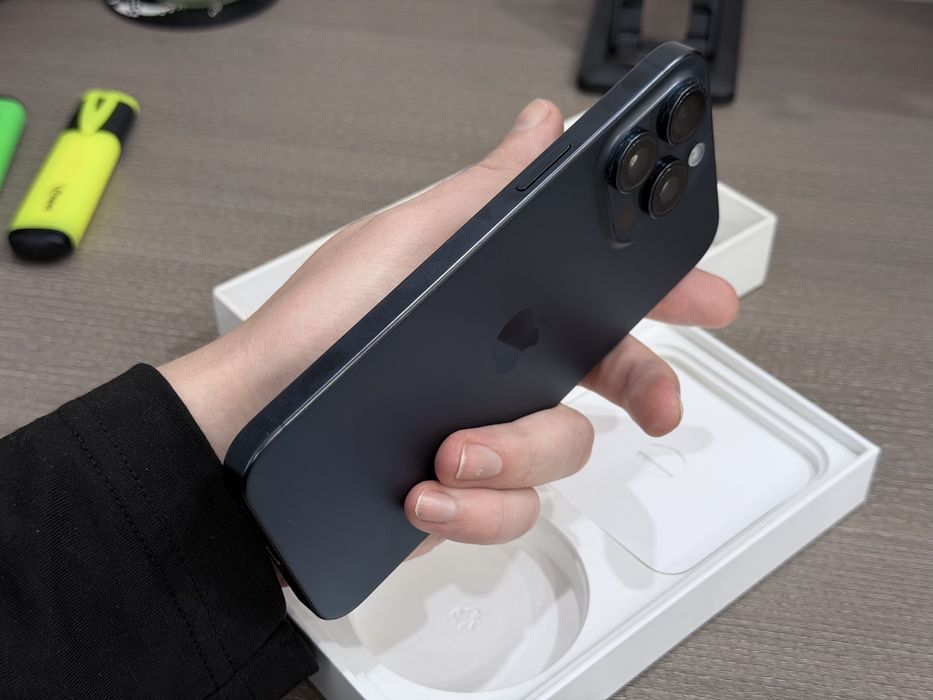 Iphone 15 pro max, 256gb, синий