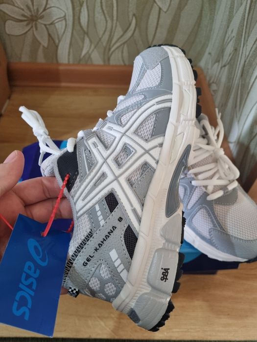 Продам Новые кроссовки