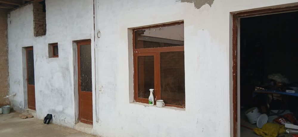 Uy hovli sotiladi 6 Sotix