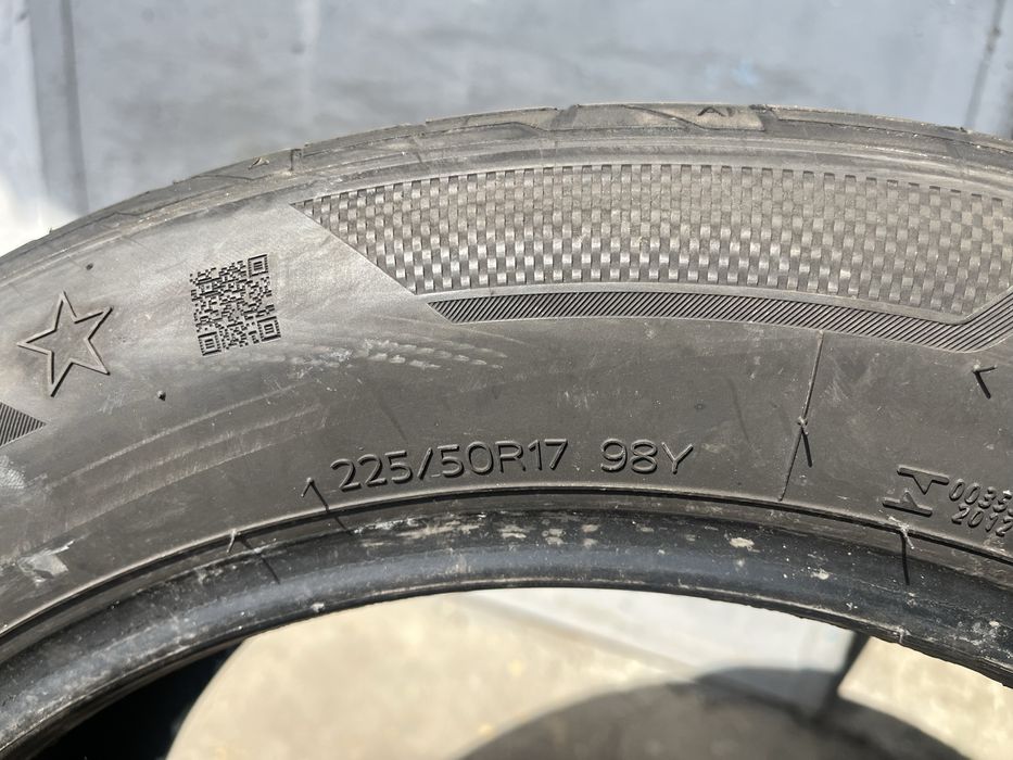2 бр. летни гуми 225/50/17 Hankook DOT 4821 5,5 mm