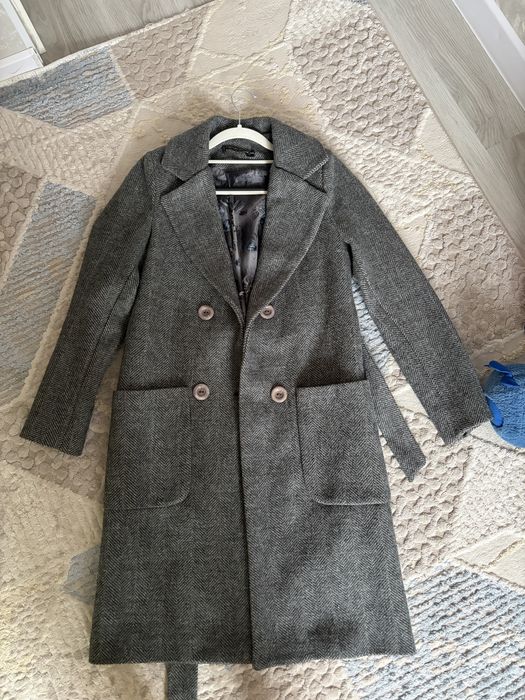 Пальто, джинсовая куртка, платья для девочек