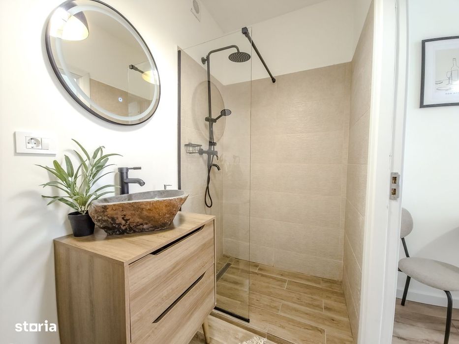 Apartament ultrafinisat, clădire monument istoric – Central