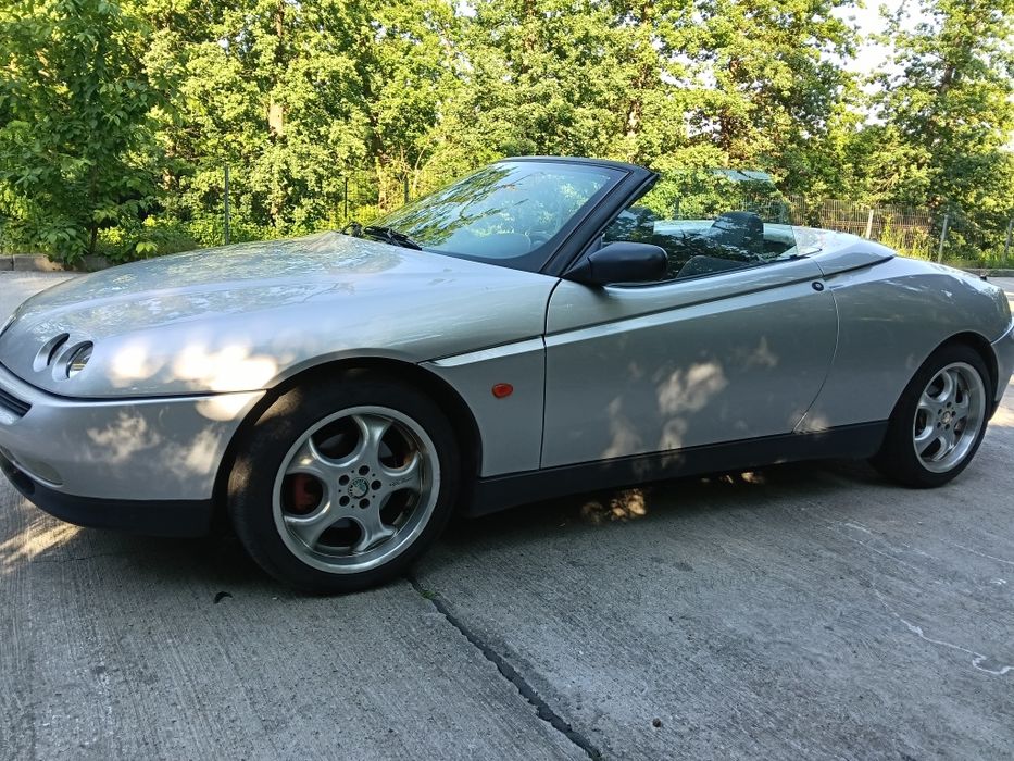 Vând Alfa Romeo Spider Decapotabila