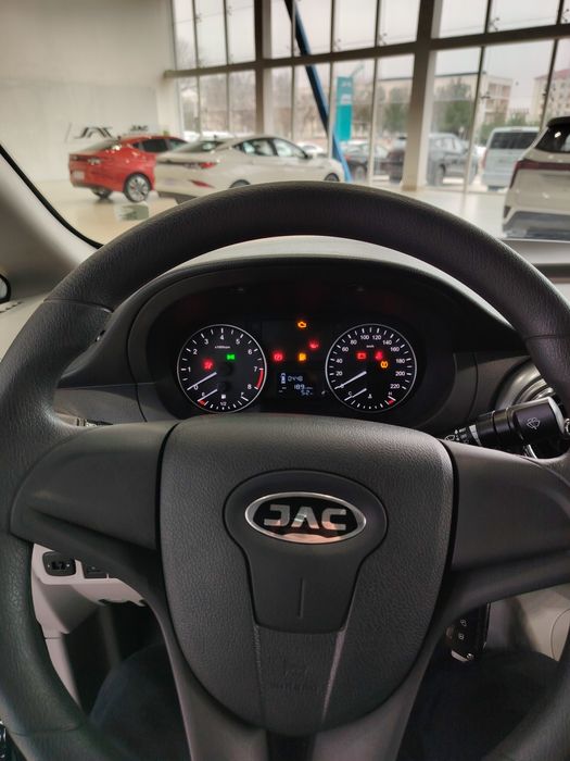 YANGI Jac M3 Plus 1.8