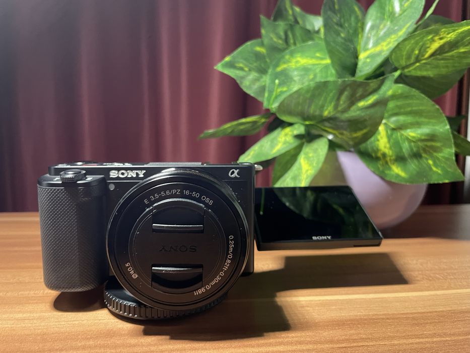 Camera foto Sony zv-e10 cu obiectiv 16-50mm