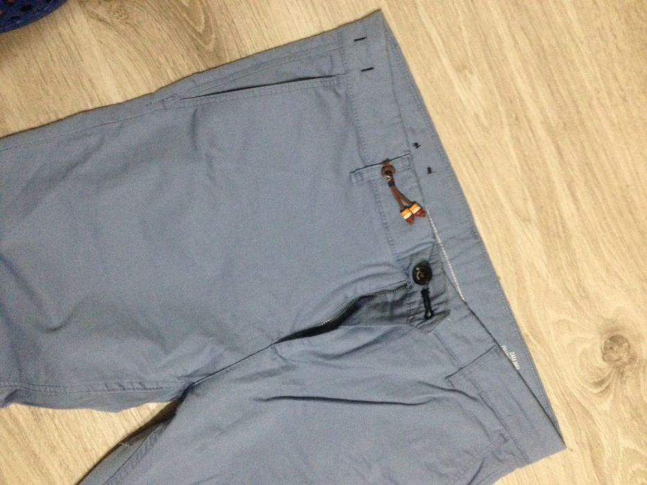 Blugi zara man marimea 42 Eur