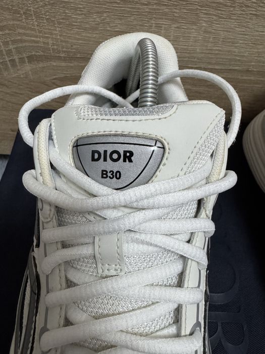 Dior b30.