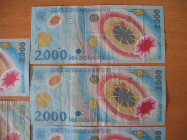 Bacnota 2000 lei