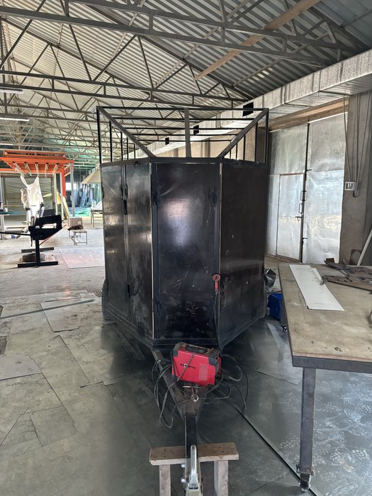 Прицеп коневозка