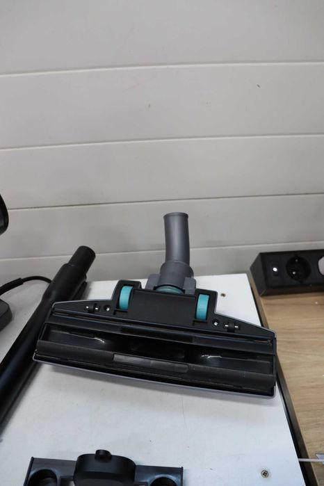Вертикална прахосмукачка Cecotec Conga Thunderbrush 560