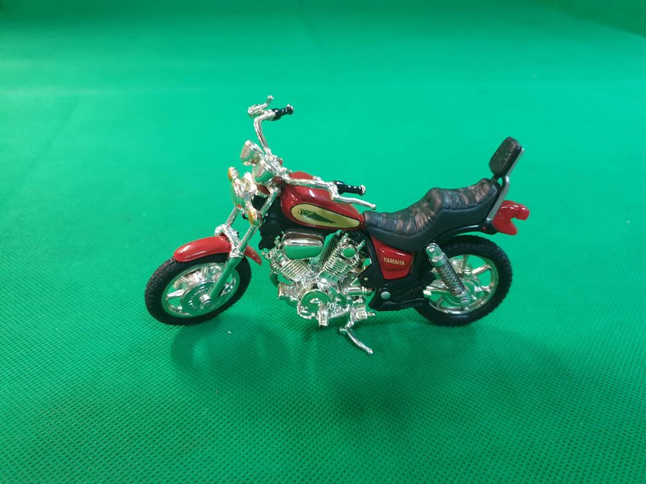 LOT Motociclete diverse scara 1/24