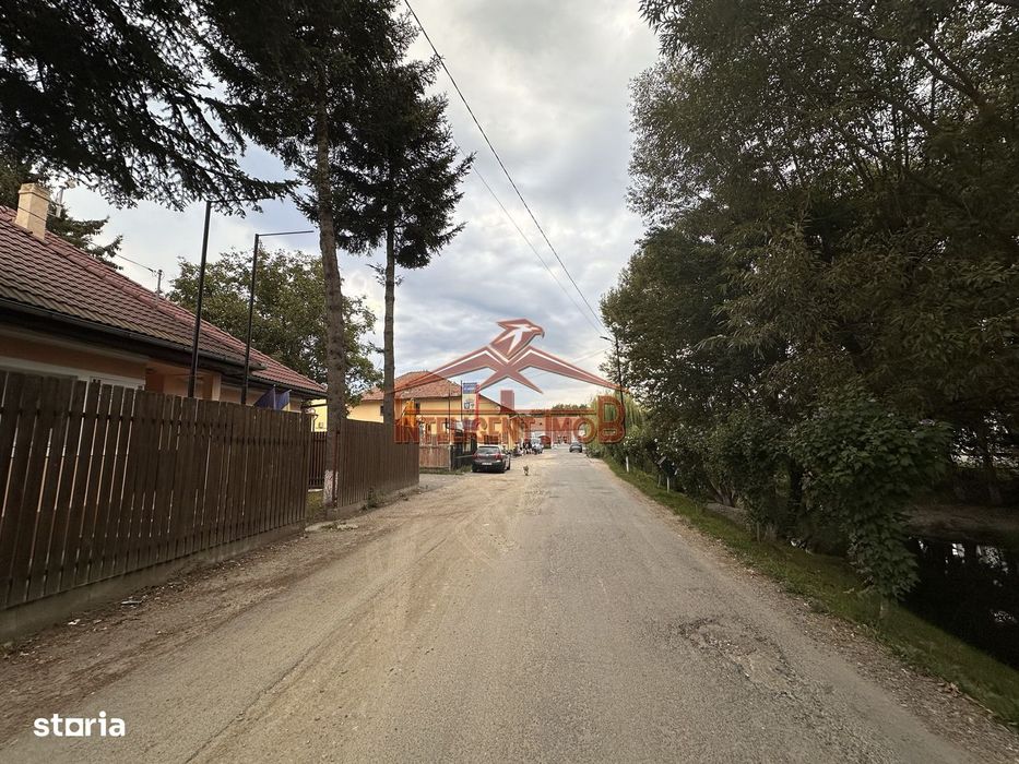 Casă de vânzare în Beclean Jud. Brașov pretabilă/investitie