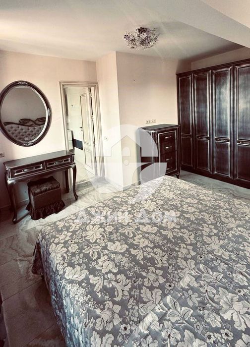 Продава се Многостаен апартамент в Свети Влас - 200 кв.м за 1475 €/кв.м - Снимка #3