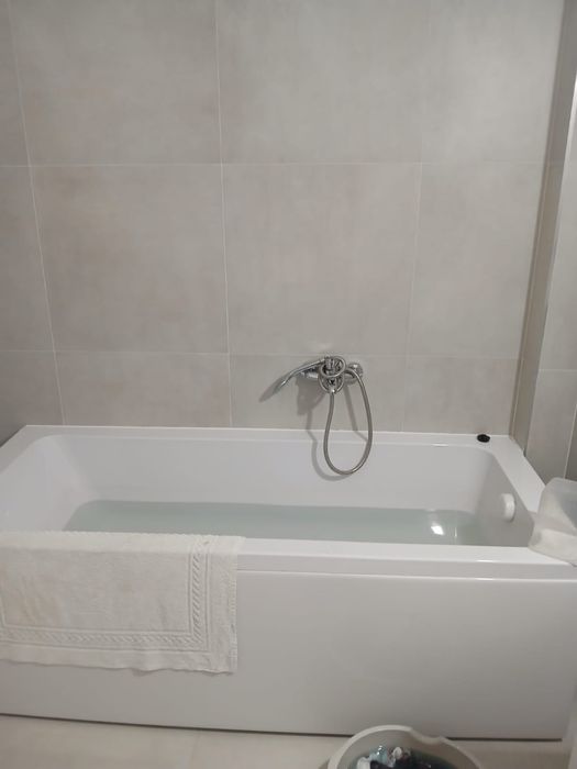 Pers fizica vand apartament 2 camere / iasi -miroslava / 86500€