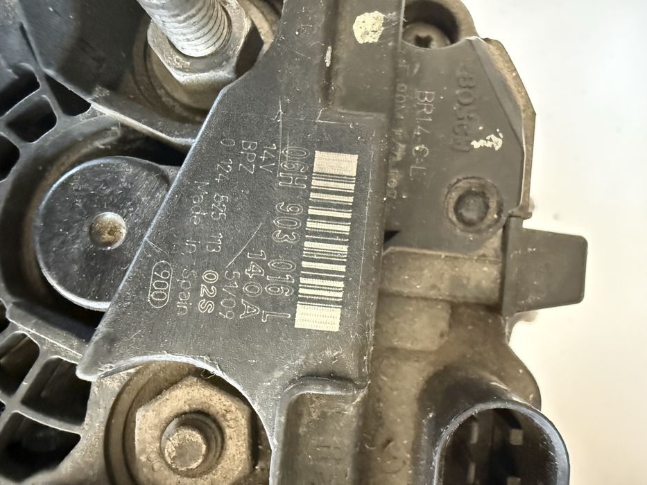 Alternator bosch 06H903016L  Audi a4 b8 140A
