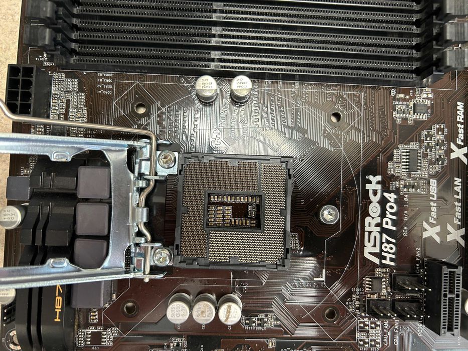 Дънна платка ASRock H87 Pro4