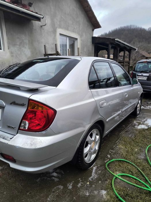 Hyundai Acent 2005