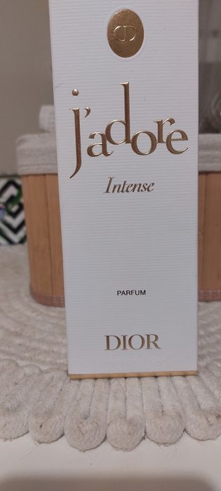 Нов, Dior Jadore intense