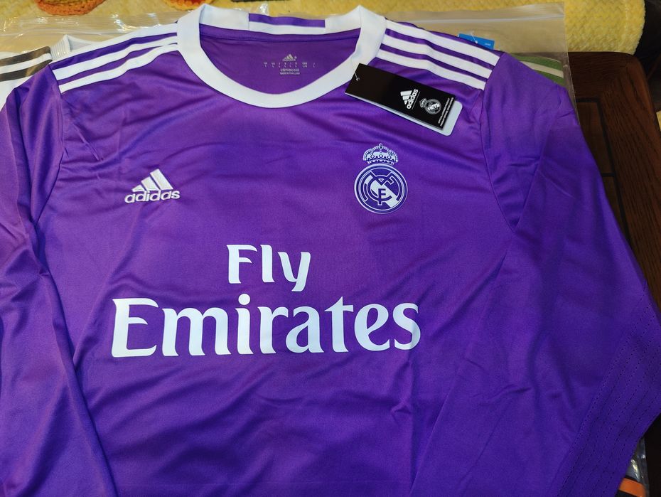 Футболни екипи Real Madrid дълъг ръкав 16/17 away 17/18 home