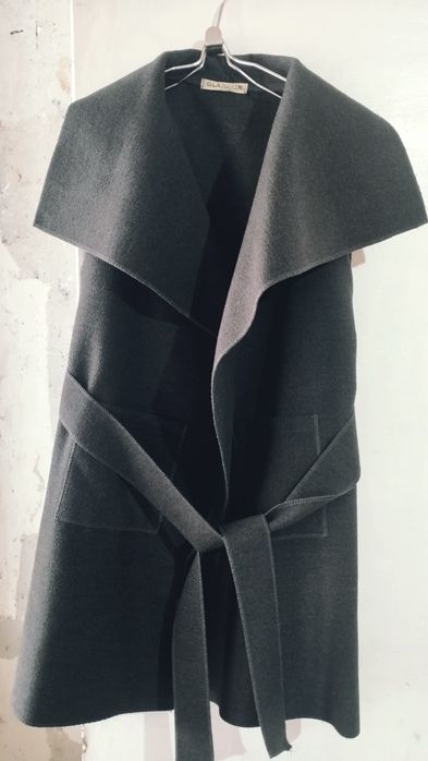 Кардиган без рукавов