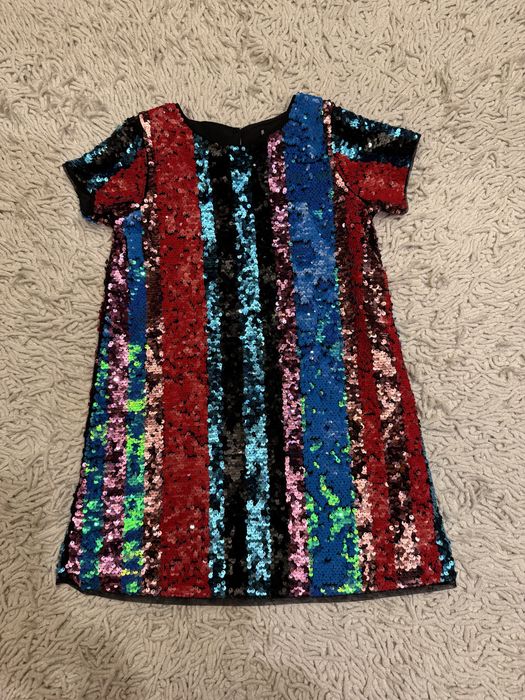 Платье от бренда Next. На 6-7 лет.