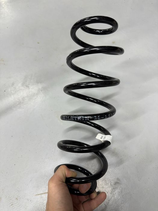 Пружины Golf 4 зад