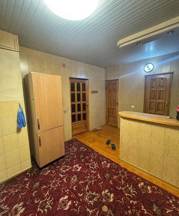 Квартира продается 4/3/10 на Бобуре