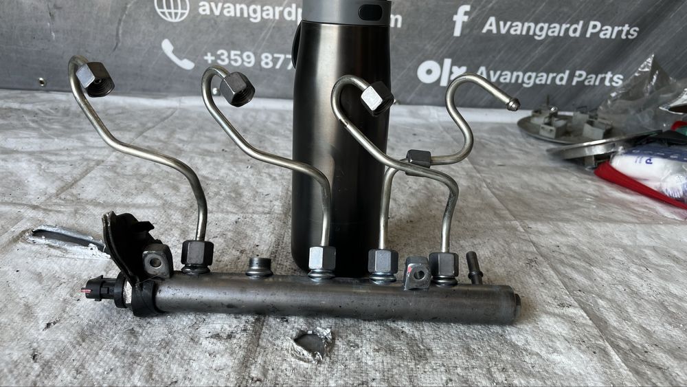 Горивна рейка Renault Traffic 3 Diesel