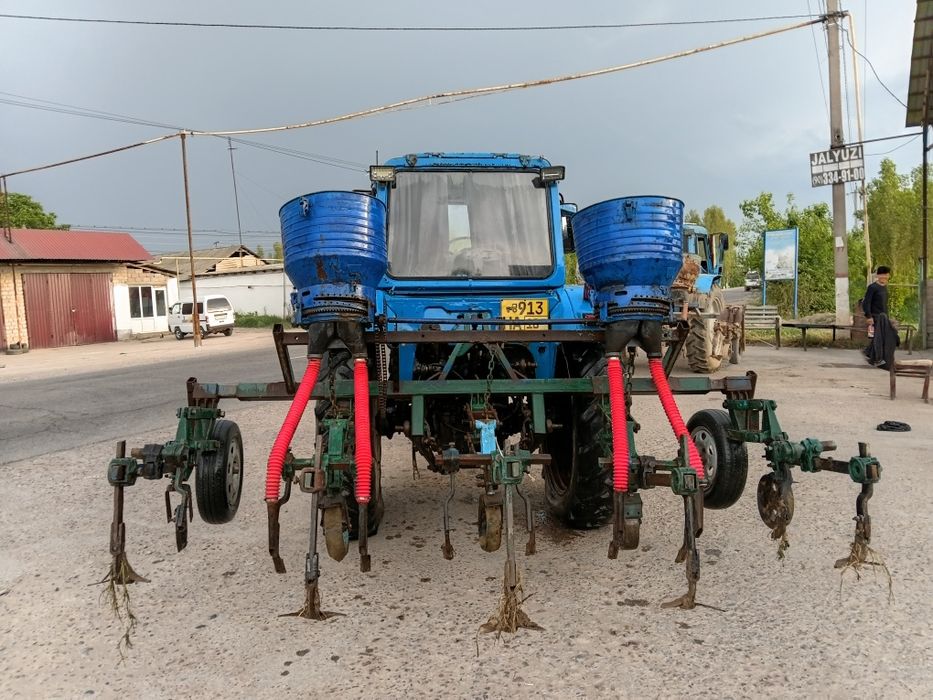 Belarus mtz80 sotiladi