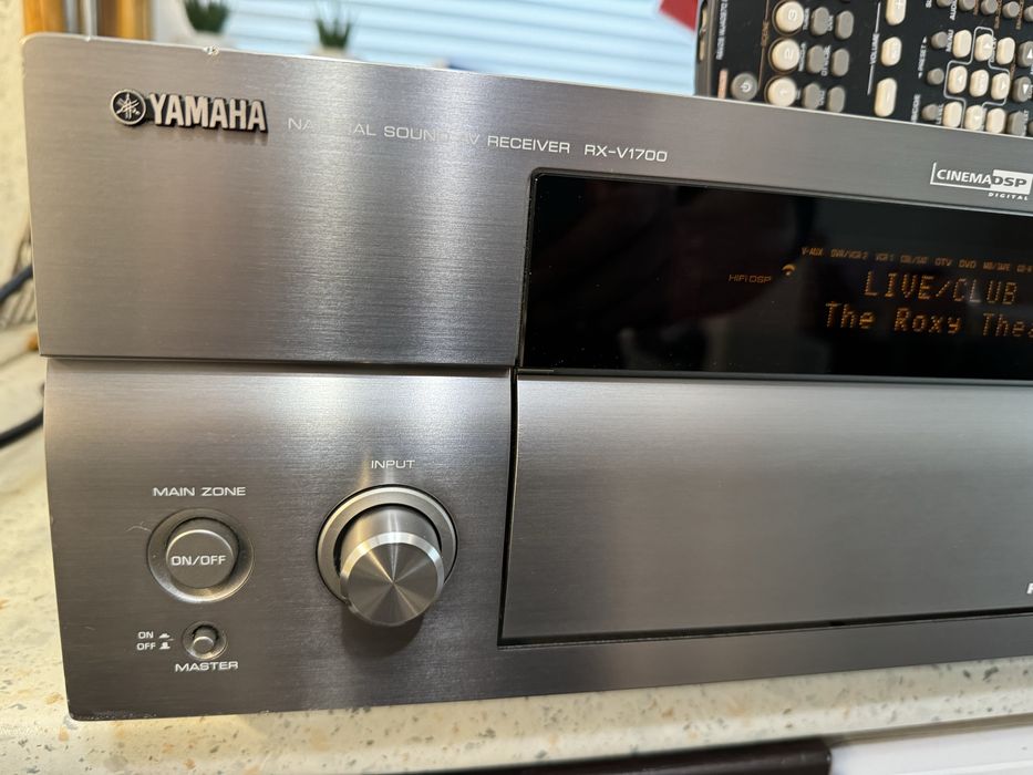 Yamaha RX-V1700 усилвател ресивър