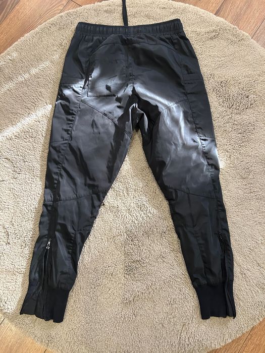 Продавам luda панталон