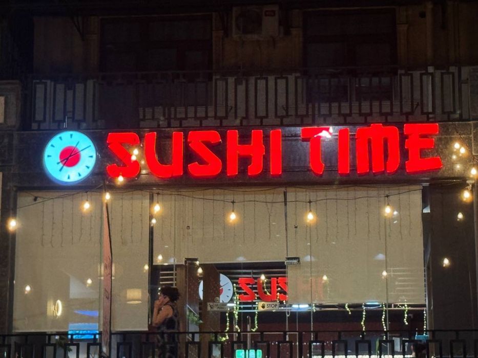 Tashqi Reklama Banner Pechat Bukva Dorixona