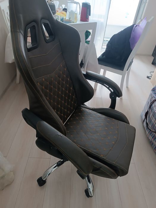 Компьютерное кресло