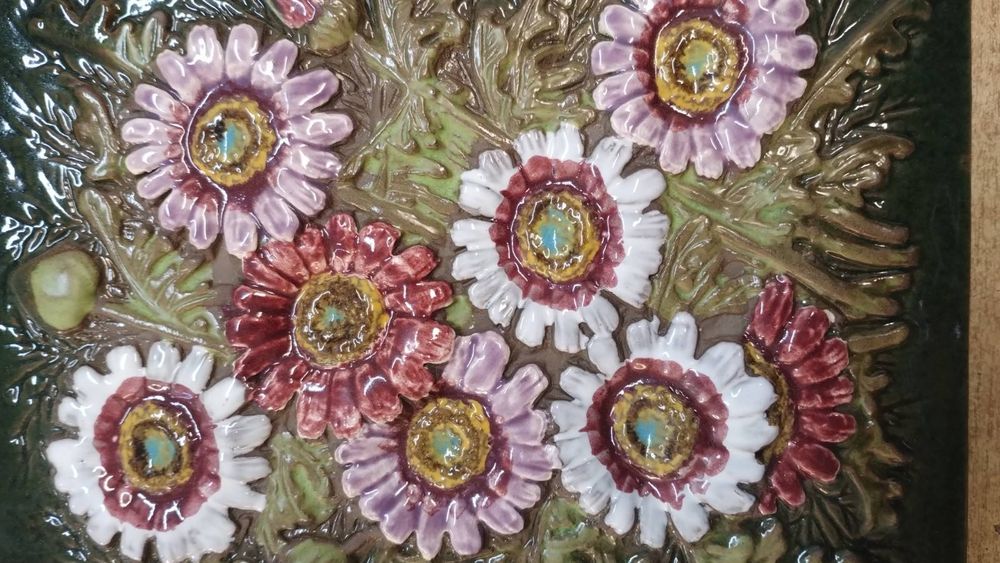 Чудесна шведска картина от керамика.