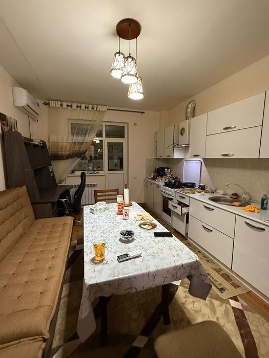 СРОЧНО продается 3х комнатная квартира в центре Нукуса