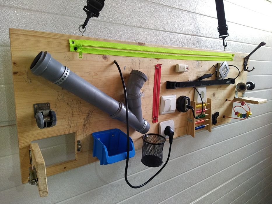 Busy board, placa senzoriala copii